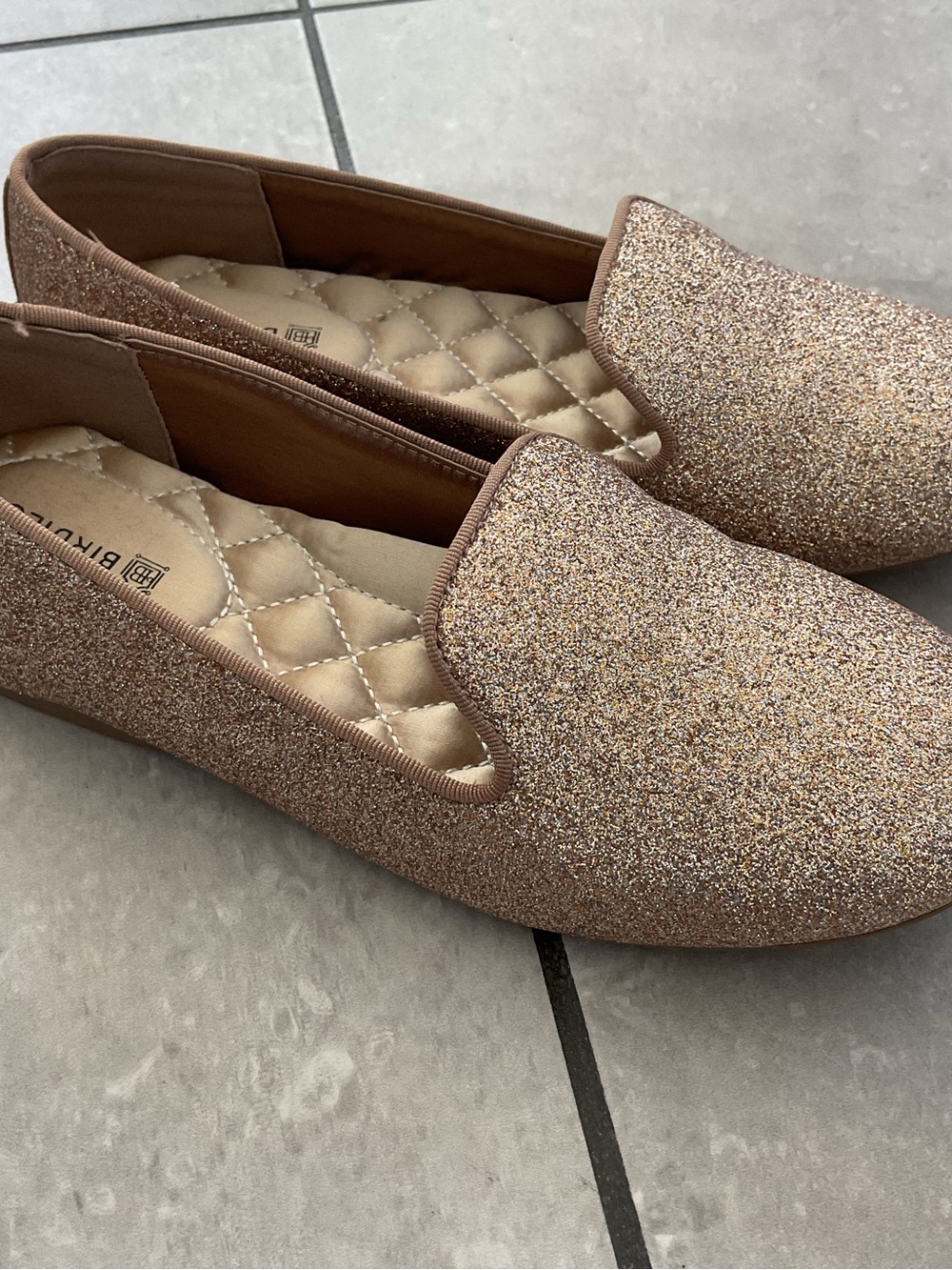 Birdies little starling Loafers in Gold sparkle size 1 euc no box casual slip on